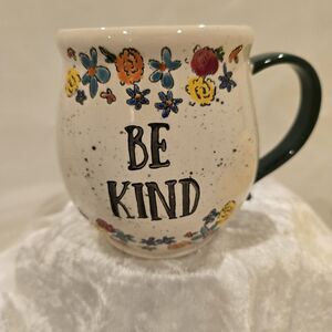 Tag dishwasher safe large mug ‘Be Kind’ Green Handle
